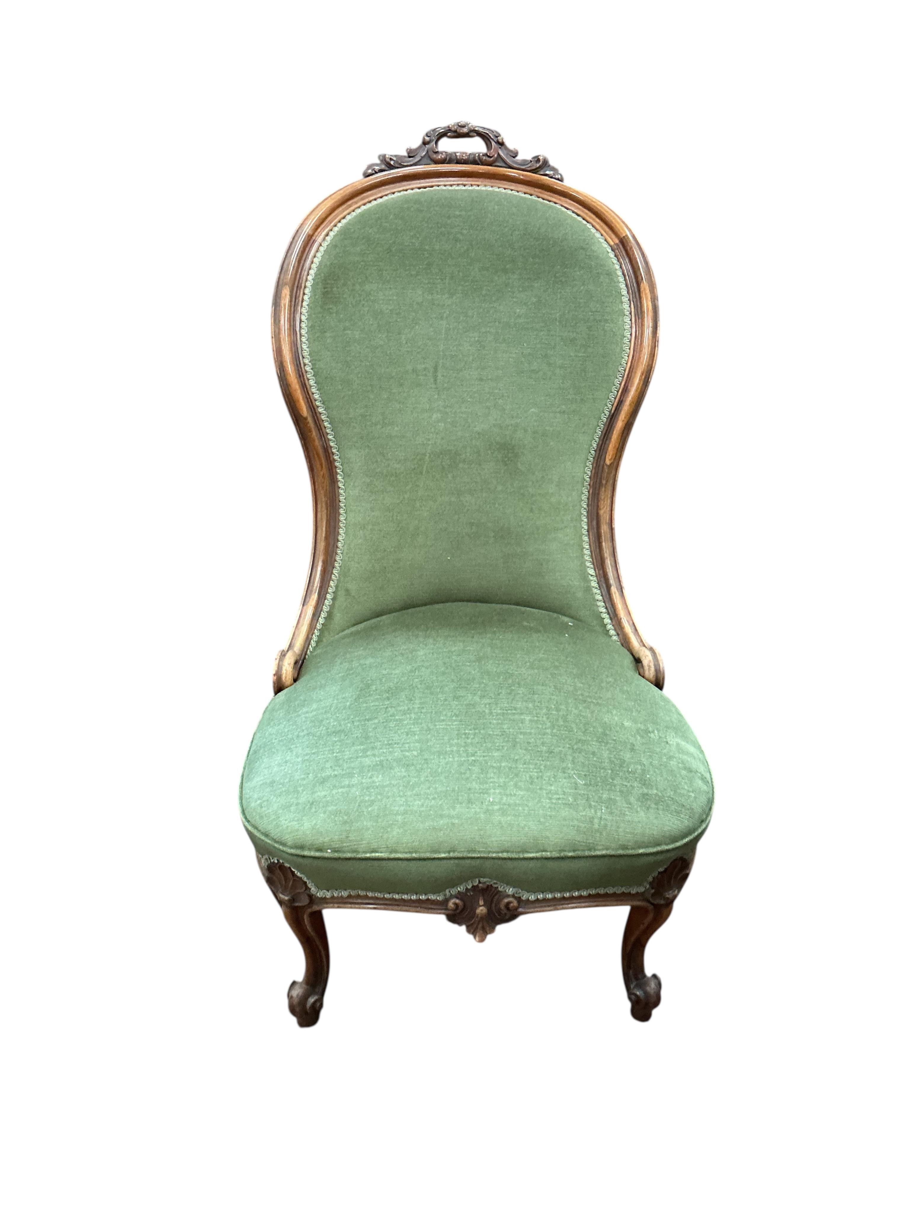 A Victorian rosewood spoon back chair, together with an Edwardian inlaid mahogany plant stand (lacking liner)